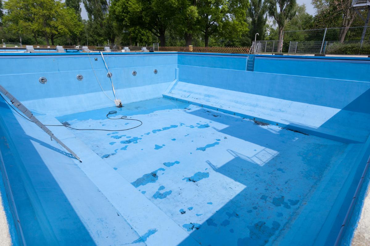 Pool Resurfacing: FI